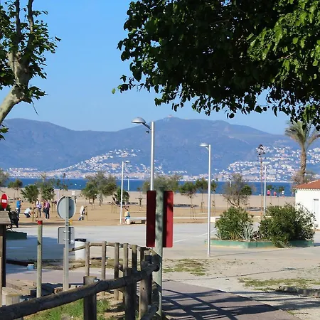 Marina Hollidays Mimosa *