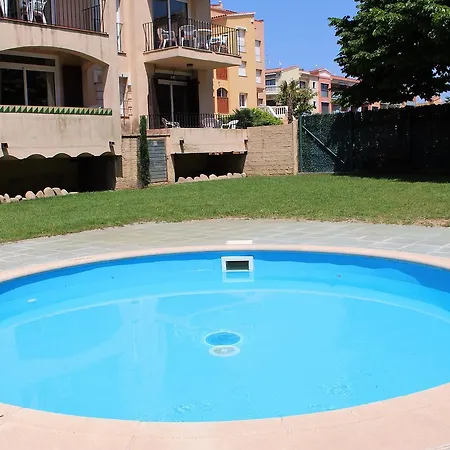 Marina Hollidays Mimosa * Empuriabrava