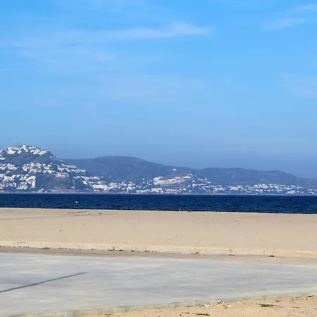 Marina Beach Hollidays Mimosa * Ampuriabrava